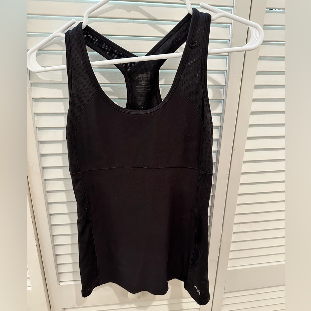 Racerback black workout tank top